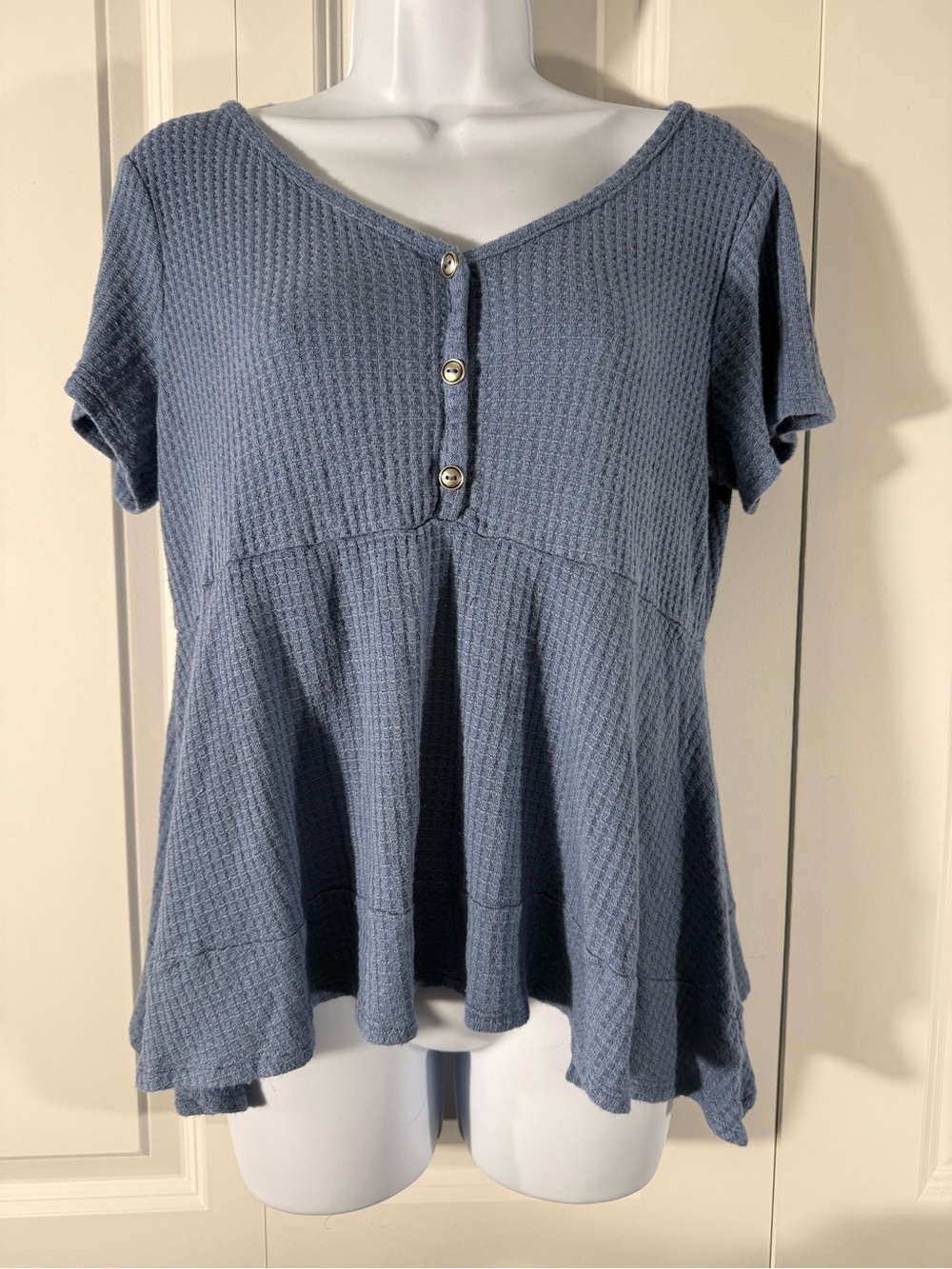 Waffle-Knit Short Sleeve Henley Peplum Top - Blue